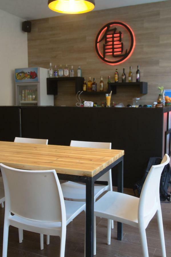 Kame House Hostel เอลนิโด ภายนอก รูปภาพ